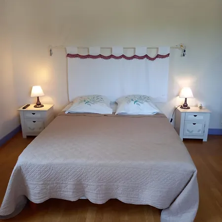 Les Cigales Bed & Breakfast Charols Exterior photo